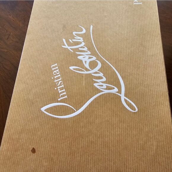 Christian louboutin Pigalle High Heels 38.5 NWT NIB - Picture 3 of 6